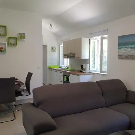 Zdenka Apartment